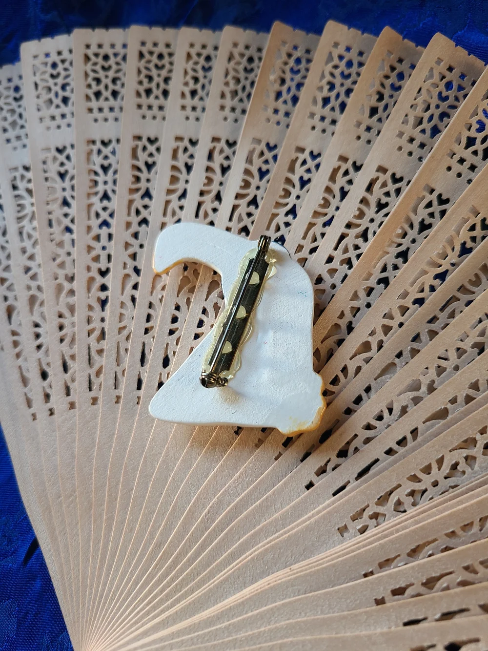 Vintage White Goose Brooch with Navy Bow and Yellow Beak